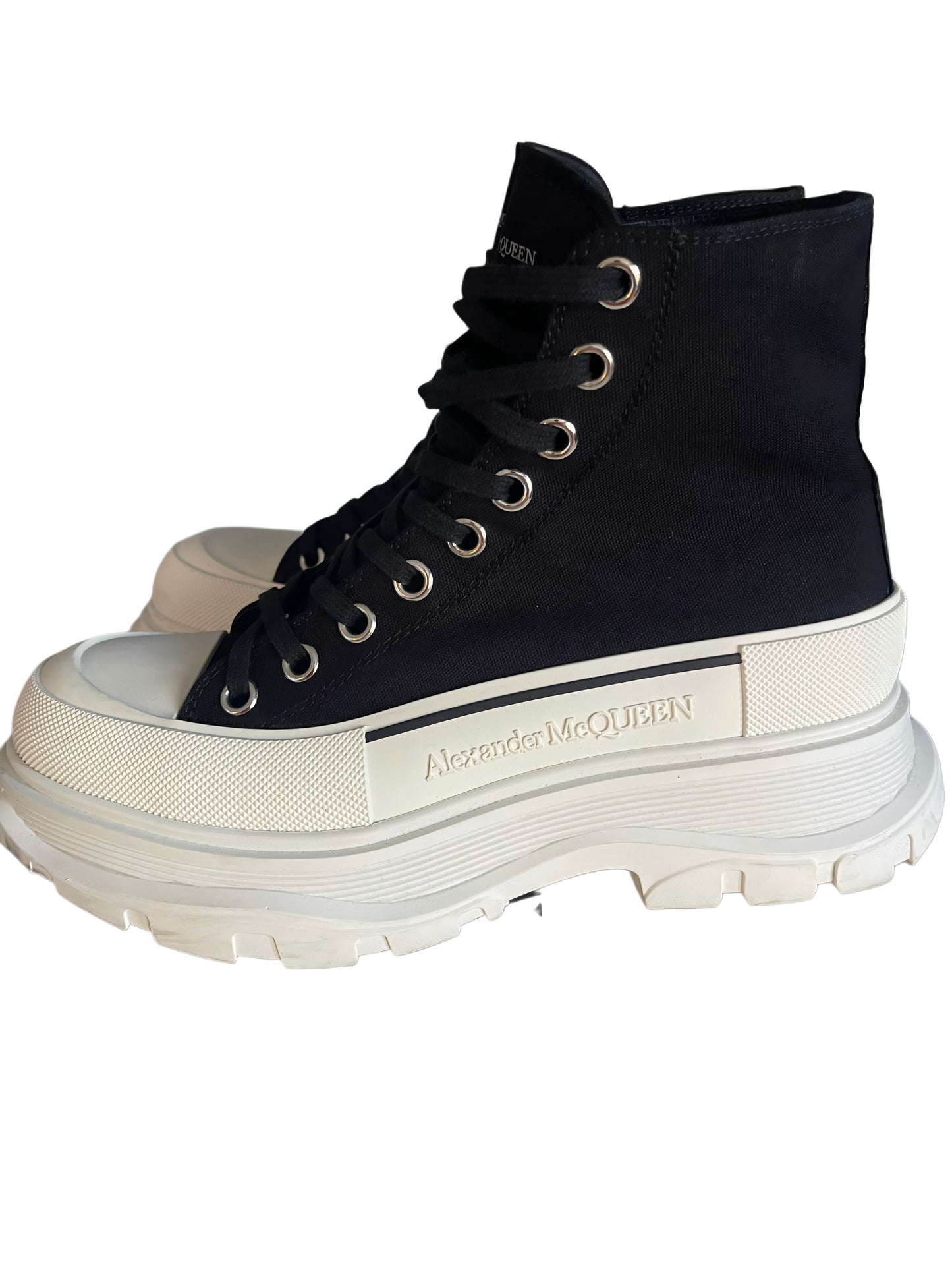 Alexander Mcqueen