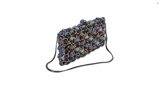 Pile of Skulls clutch